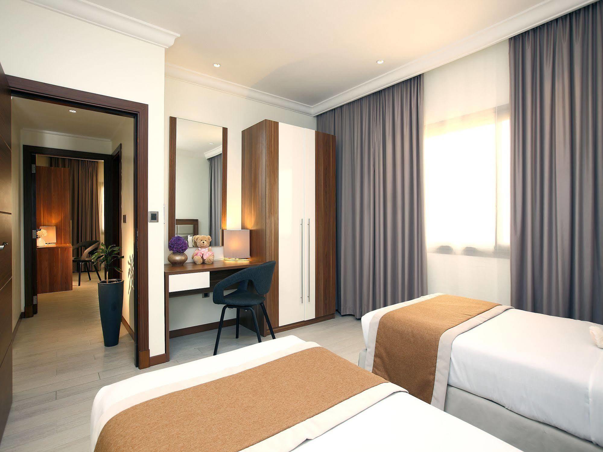 Golden Tulip Dana Bay Resort Dahran Kültér fotó